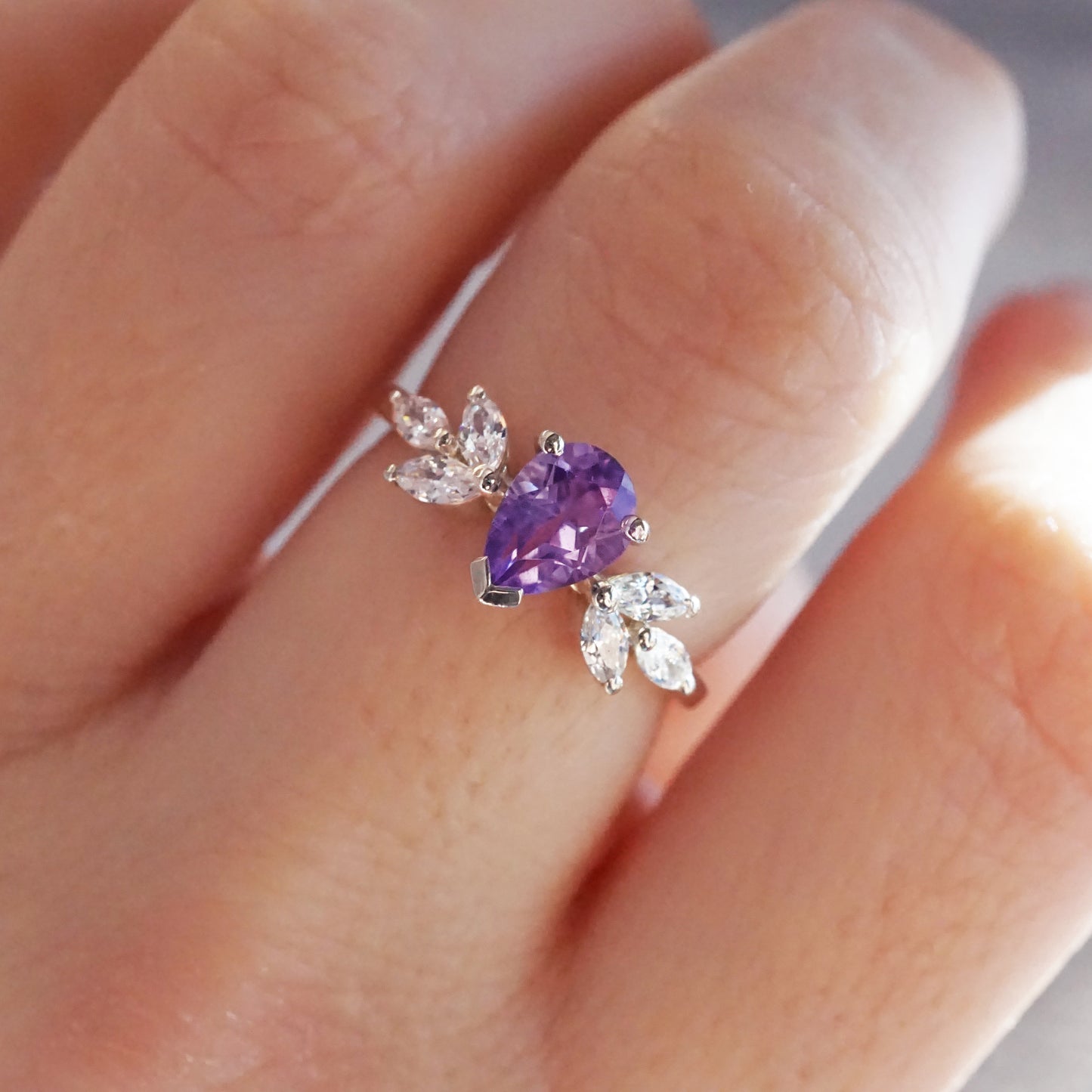 Sophia Ring - Amethyst and White Topaz