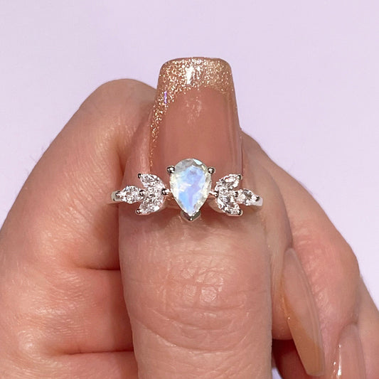 Feyre Ring - Moonstone and White Topaz